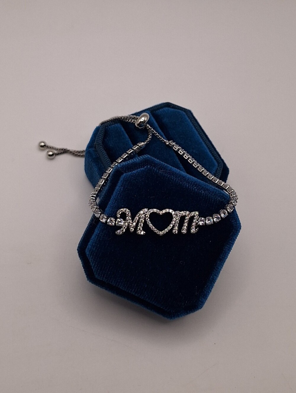 NWT Swarovski MOM Crystal Heart Silver Tone Slider Bracelet